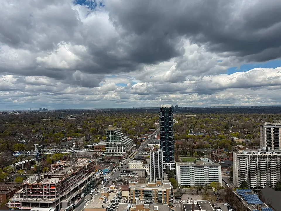 30 Roehampton Ave #Penthouse 05