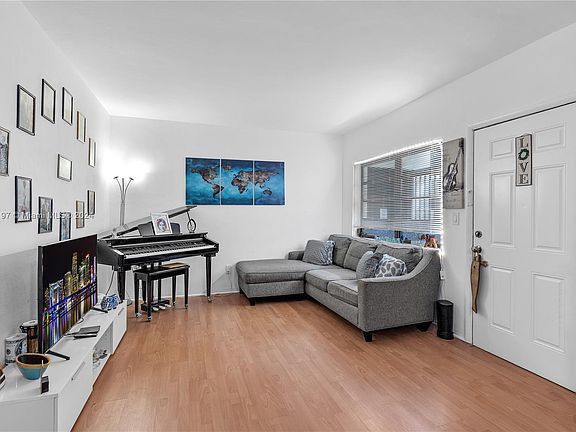 4th image of 7845 NE Bayshore Ct APT 9