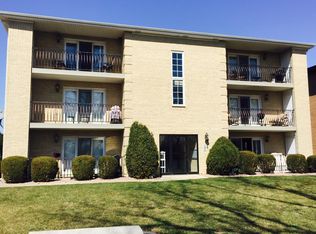 7519 W 175th St #3E, Tinley Park, IL 60477