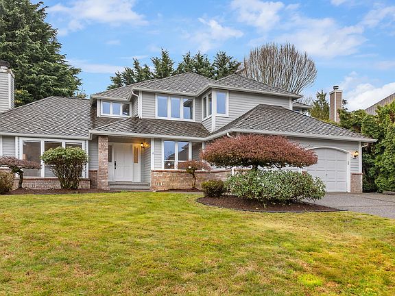 2nd image of 23283 NE 16th Pl