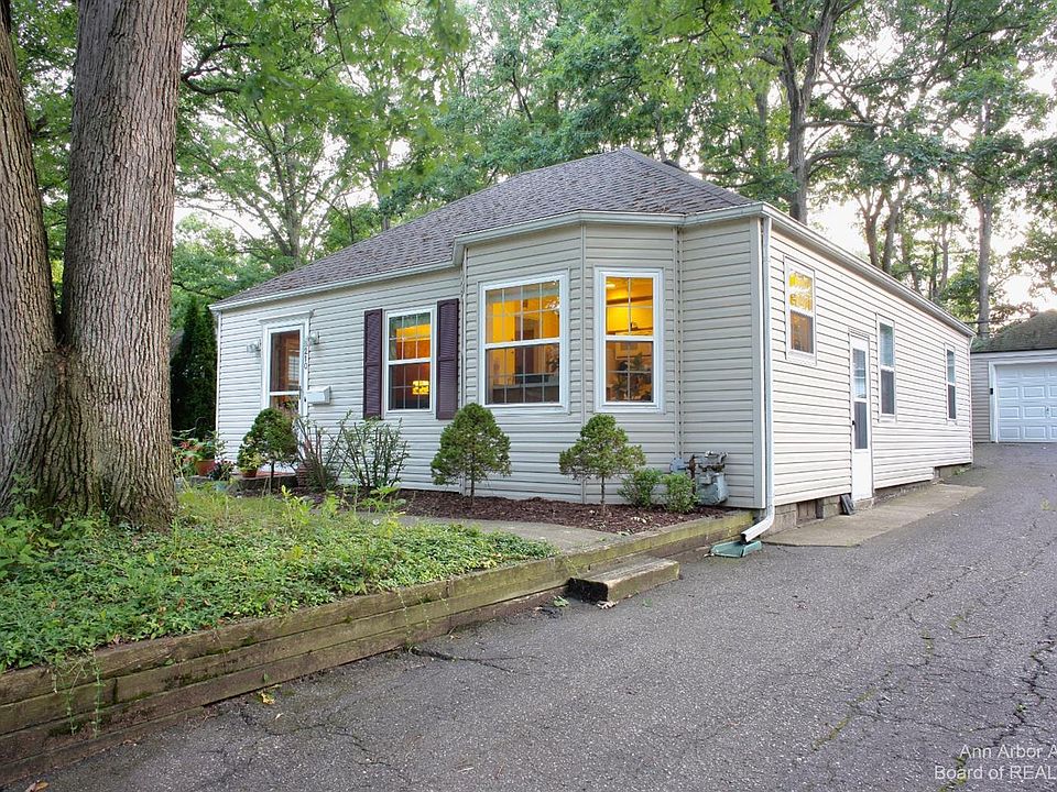 1st image of 1210 Birk Ave