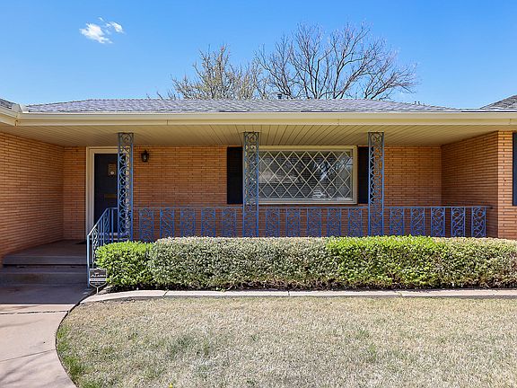 3rd image of 3800 Linda Dr
