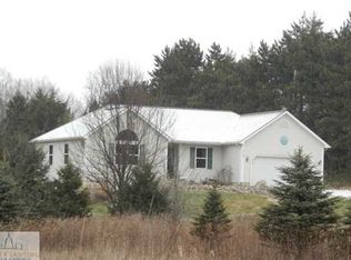 9705 Rossman Hwy, Eaton Rapids, MI 48827