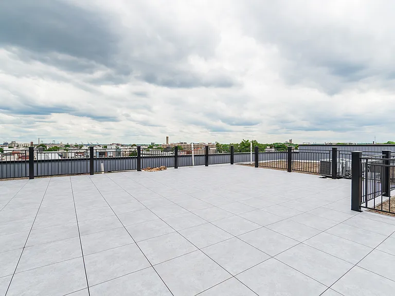 1622 Point Breeze Ave — Photo 9