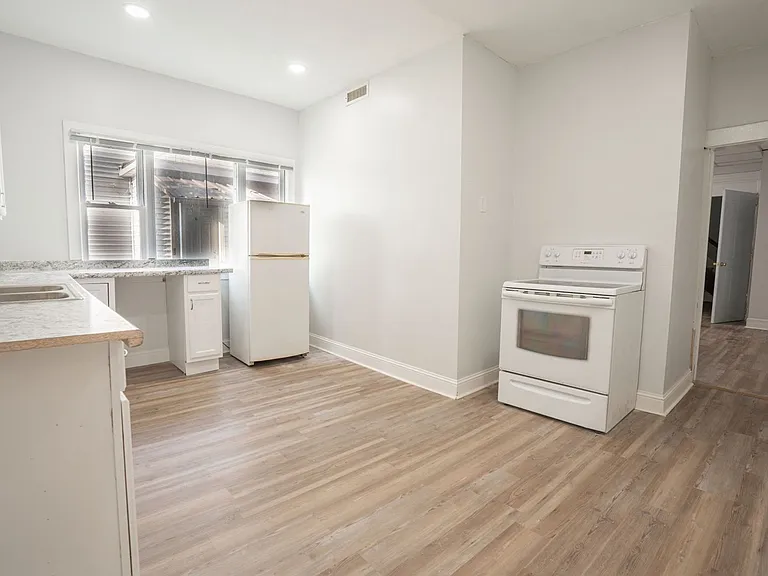 731 S 7th St #2 — Photo 16