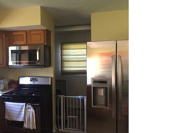 3rd image of 125 E Woodland Ave
