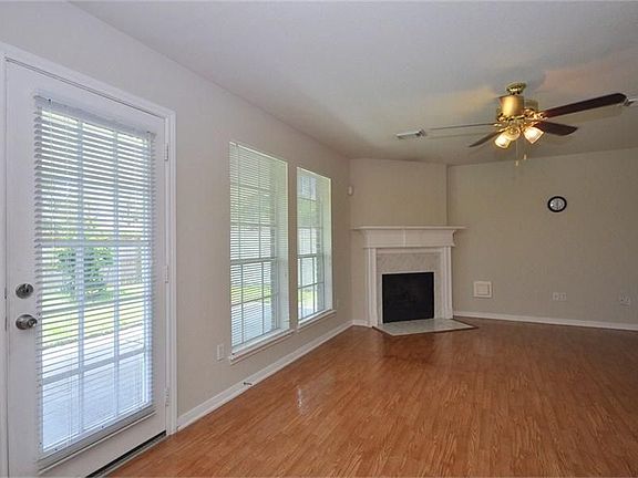 5th image of 2127 Highland Bay Ct