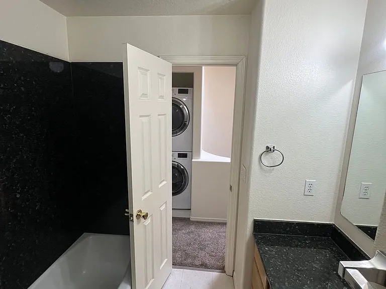 Modern Condo-Style Living Near Nob Hill & UNM $300 Off Move-In Special at The Spirals Apartments — Photo 18