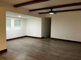 155 Crestwood Dr, Mount Wolf, PA 17347