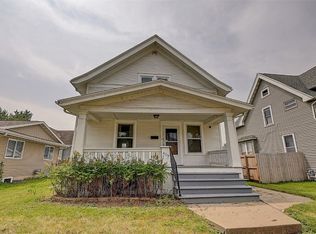 409 8th Ave SW, Cedar Rapids, IA 52404