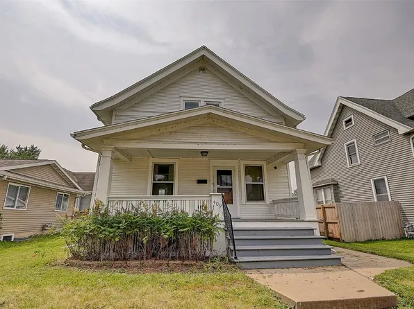 409 8th Ave SW, Cedar Rapids, IA 52404