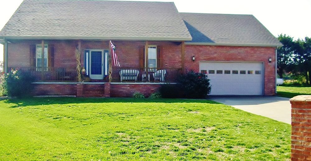 1090 Berkley, Marshfield, MO 65706 Zillow