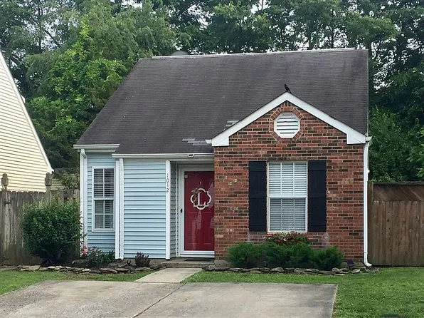 1012 Parkside Dr, Georgetown, KY 40324