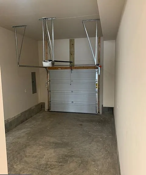 9208 Dayton Ave — Photo 9