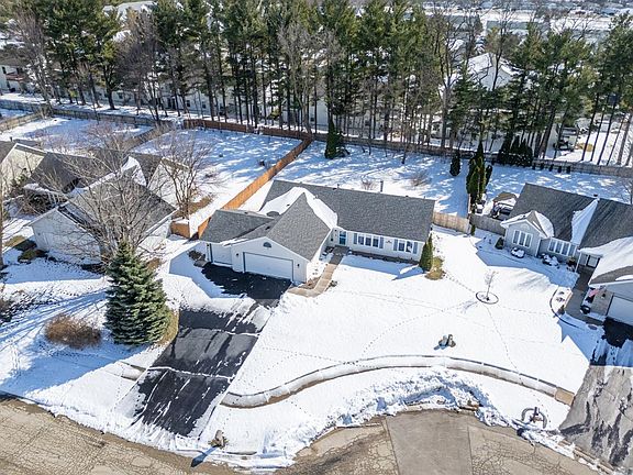 3rd image of 5815 Candover Rd