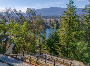 76 Summit Dr #A, Nanaimo, BC