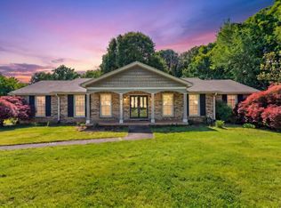 918 Shellie Dr, Clarksville, TN 37043