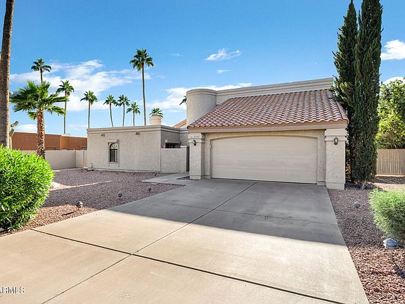 3rd image of 15753 E Mustang Drive