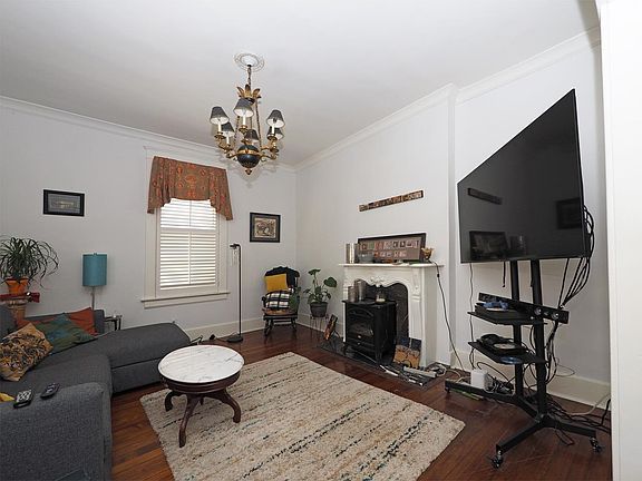 3rd image of 1429 Vance Ave