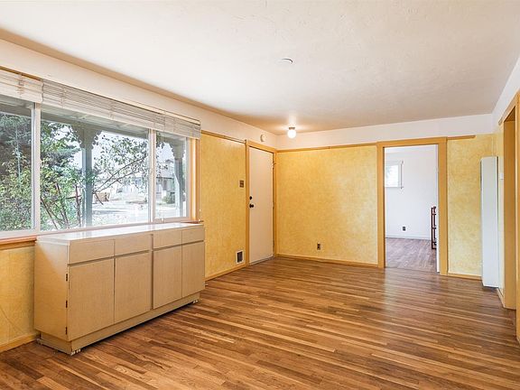 2nd image of 2800 SW Dutton Meadow