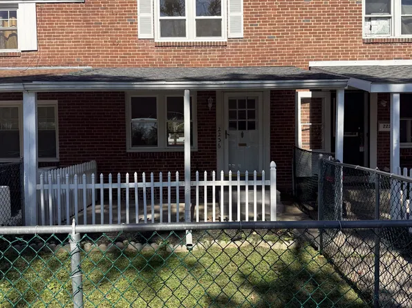 2236 Berryhill St, Harrisburg, PA 17104