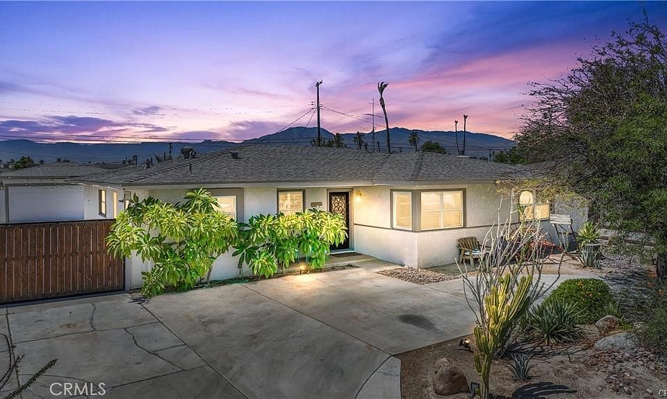 1st image of 82245 Sierra Ave