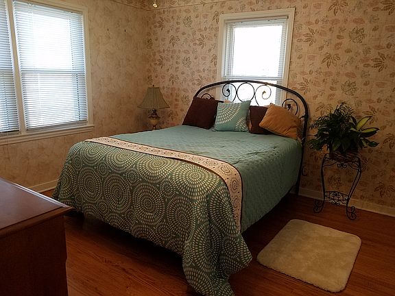 master bedroom, main floor