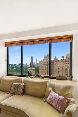 Rented by Halstead Real Estate | media 7