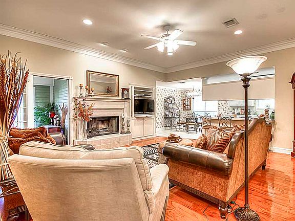 4th image of 4965 Beechwood Hills Dr