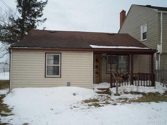 2nd image of 84 Windwood Ct