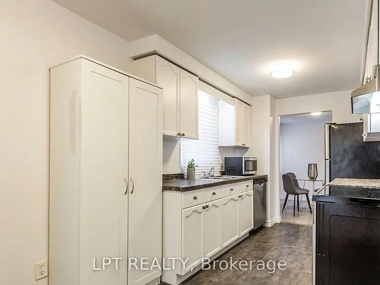 224A Portsmouth Gate — Photo 5