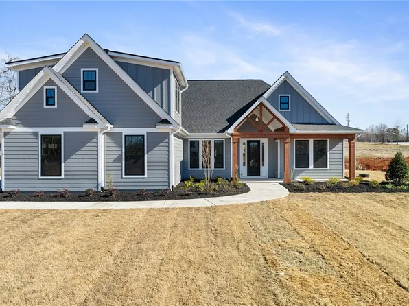 108 Armory Ct, Ninety Six, SC 29666