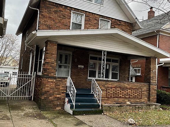 4th image of 432 E 25th St