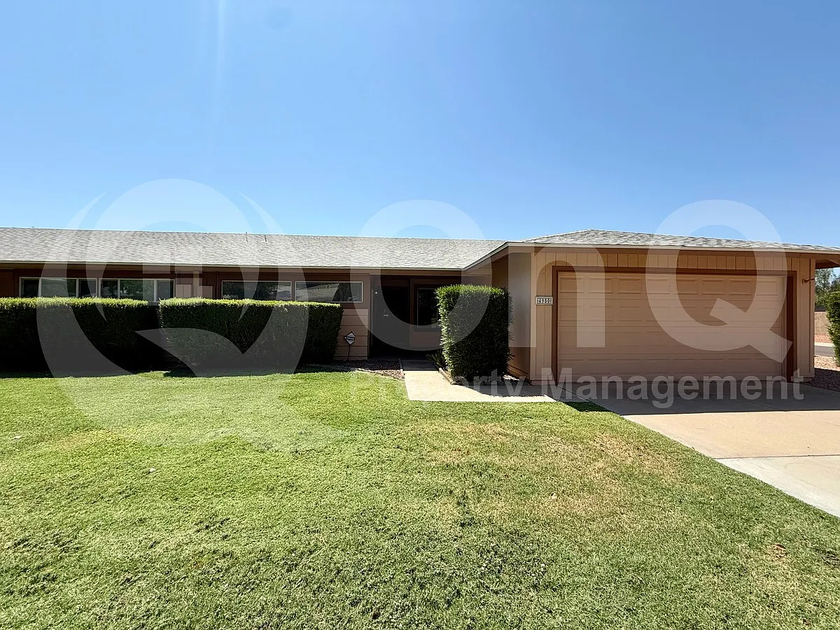 3 bed, 2.0 bath, 1368 sqft, $1,999 — Photo 1