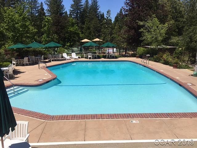 2nd image of 776 Dogwood Dr