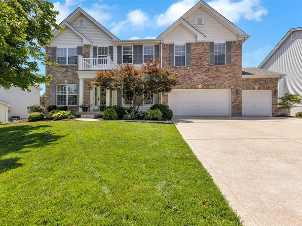 7352 Macleod Ln, Dardenne Prairie, MO 63368