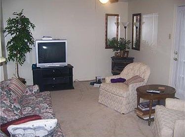2nd image of 118 Canyon Ct