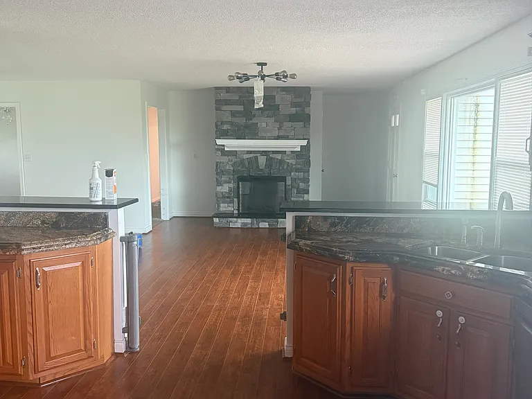 6953 Highway 401 — Photo 2