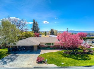 5304 Richey Rd, Yakima, WA 98908
