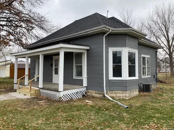 312 S Locust St, Monroe City, MO 63456