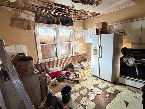 5th image of 11625 S Yale Ave