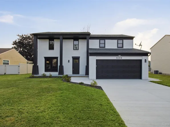 54319 Bradshaw Dr, New Baltimore, MI 48047