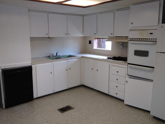4th image of 515 San Jose St