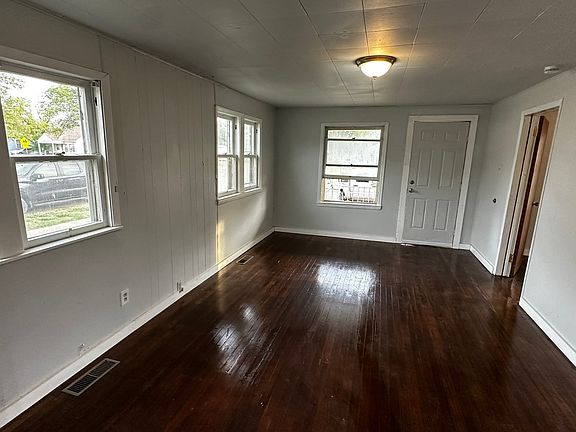 2nd image of 1201 E 8th Ave