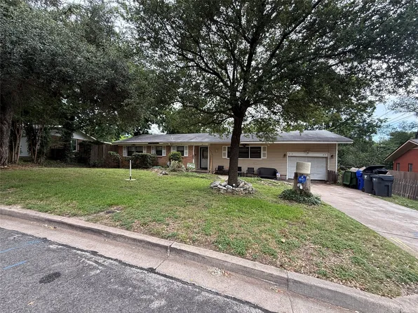 2324 Oak Cliff Dr, Waco, TX 76710