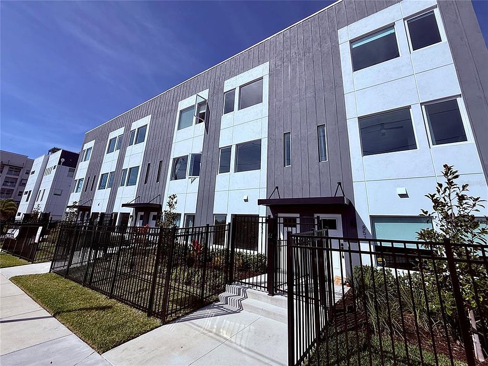 1st image of 853 6TH AVENUE S