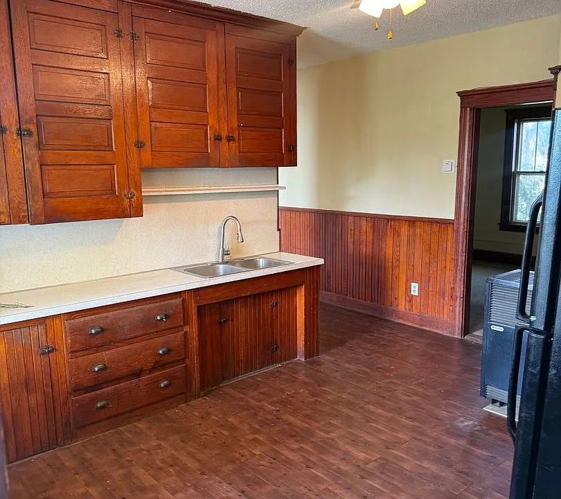 448 Cumberland Hill Rd