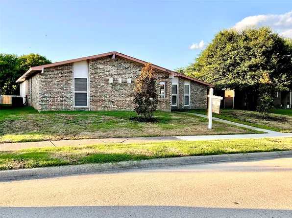 4913 Freeport Dr, Garland, TX 75043