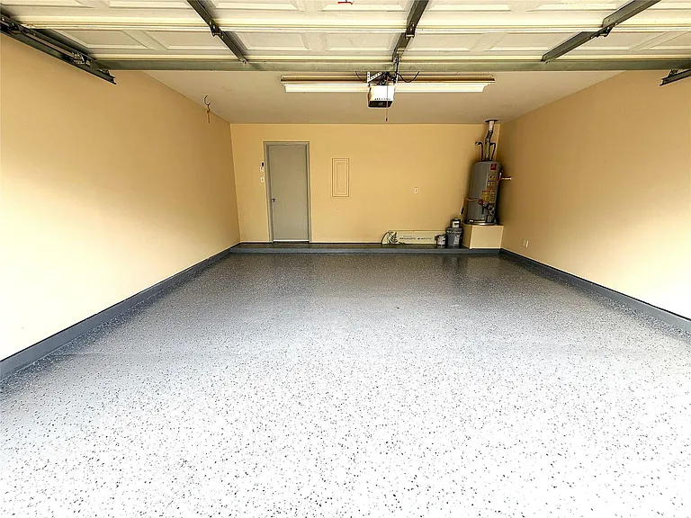 4719 Cypress Dawn Ln — Photo 21