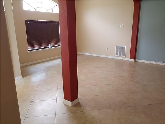 5th image of 1104 Gardanne Ct